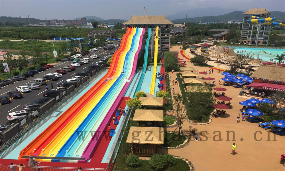 水上乐园规划中的场地选择要考虑哪些因素？