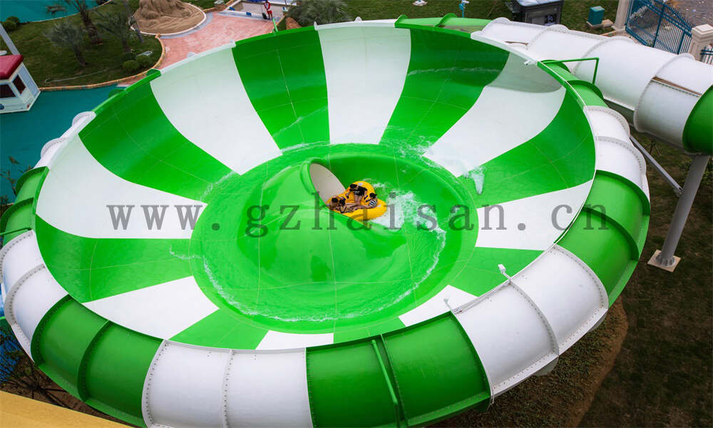 水上游乐设施生产厂家引领欢乐新潮流