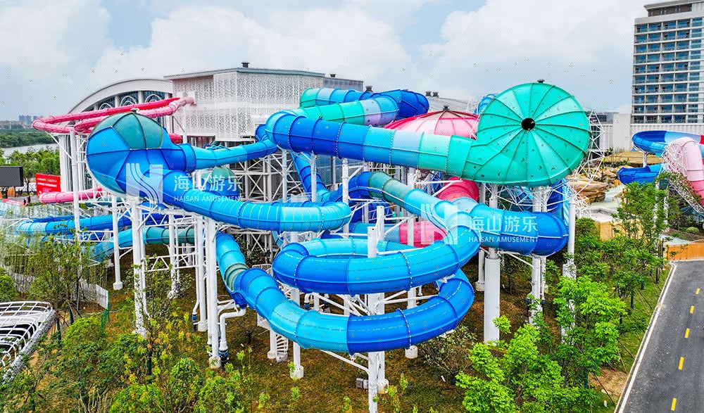 打破季节边界，定义全季狂欢｜超级魔法时空组合滑道，引领水乐园新纪元